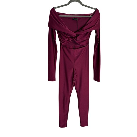 Chic Off-Shoulder Burgundy Jumpsuit - Picture 4 of 8